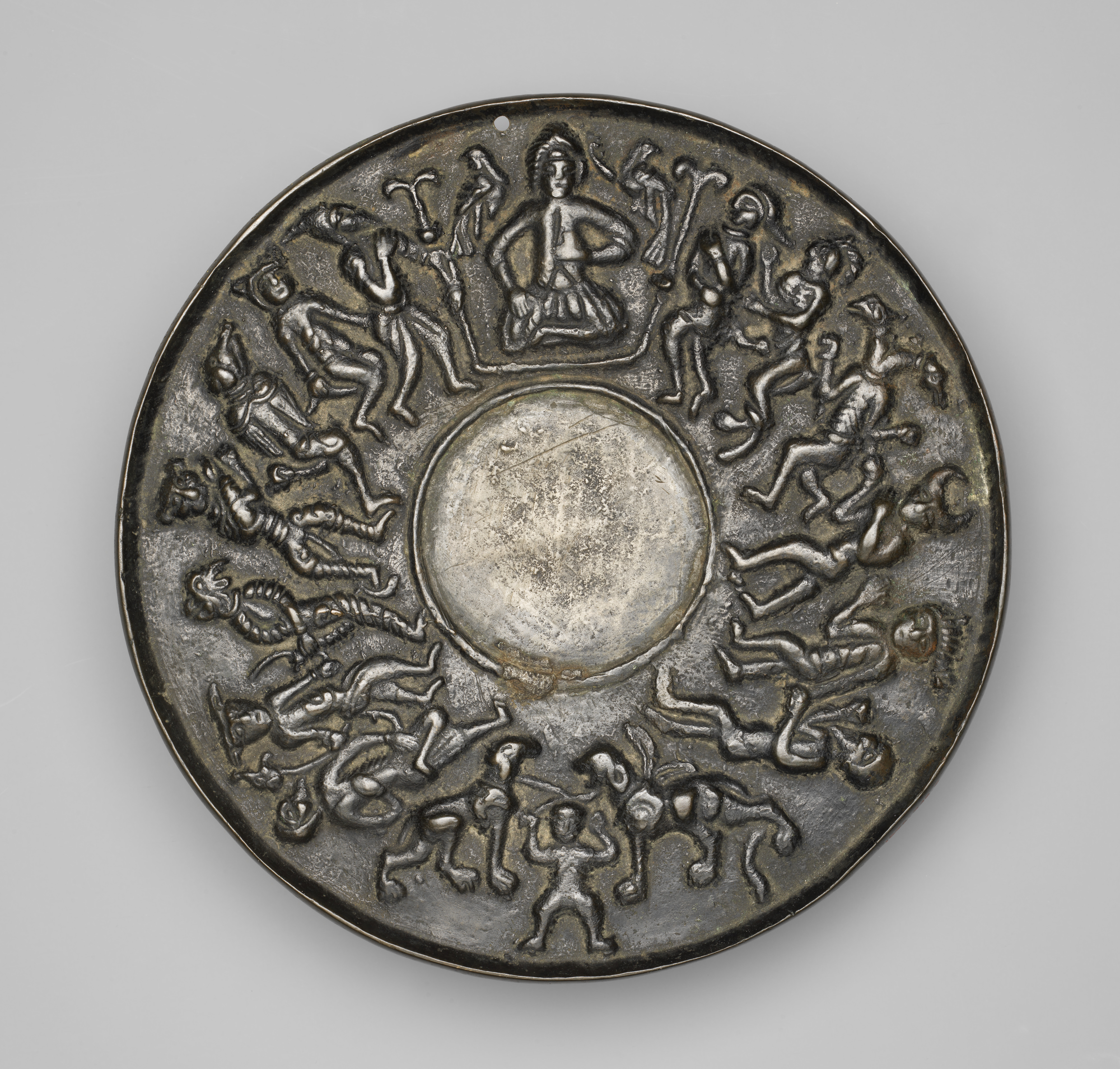 Bronze mirror, 12th–13th century; the museum interprets its scene as Solomon and his demons. Met 1978.348.2; public domain