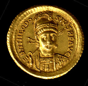 Gold solidus of Theodosius II, dated to his reign (408–450 CE), Met 04.2.819. Evidence for the emperor named in the story, not for the cave's events. Public Domain